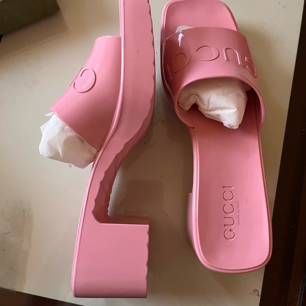 Pink Gucci Jelly Slides Gem